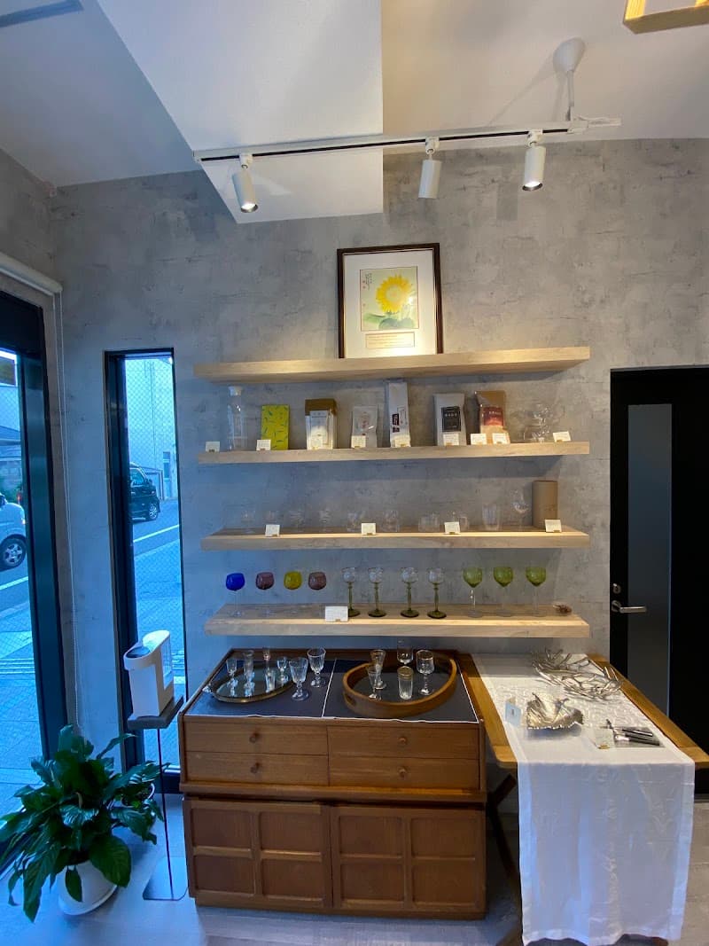 gallery salon TSUKIの店内・料理の写真 2枚目