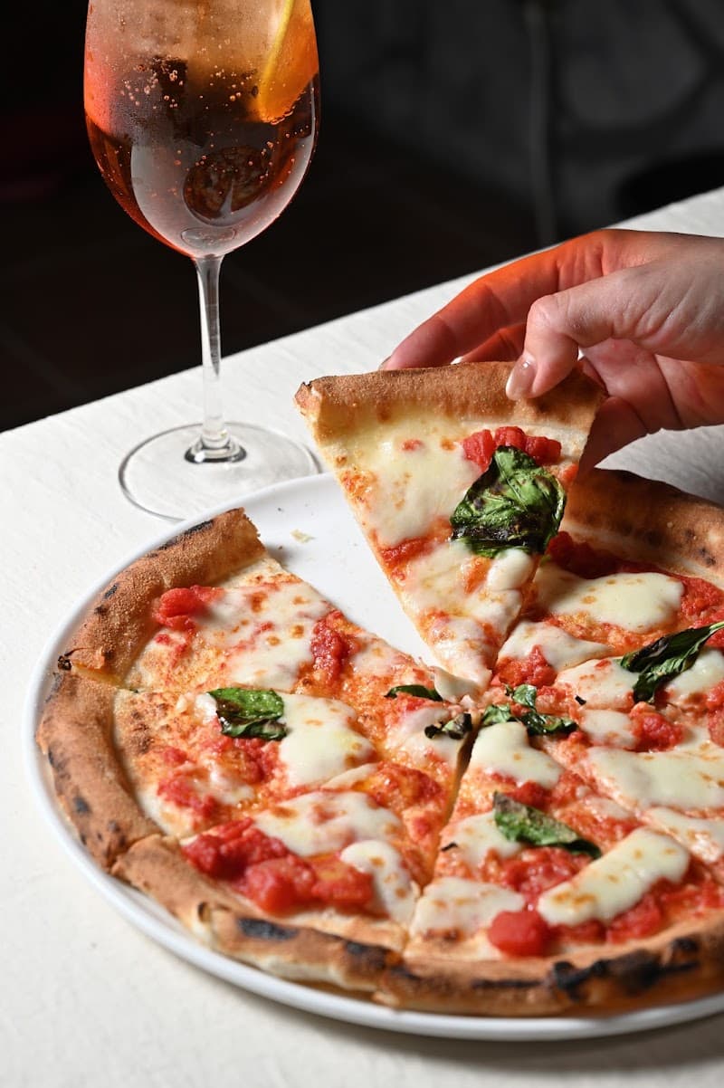 Italian Kitchen VANSAN 秋田八橋店の店内・料理の写真 2枚目