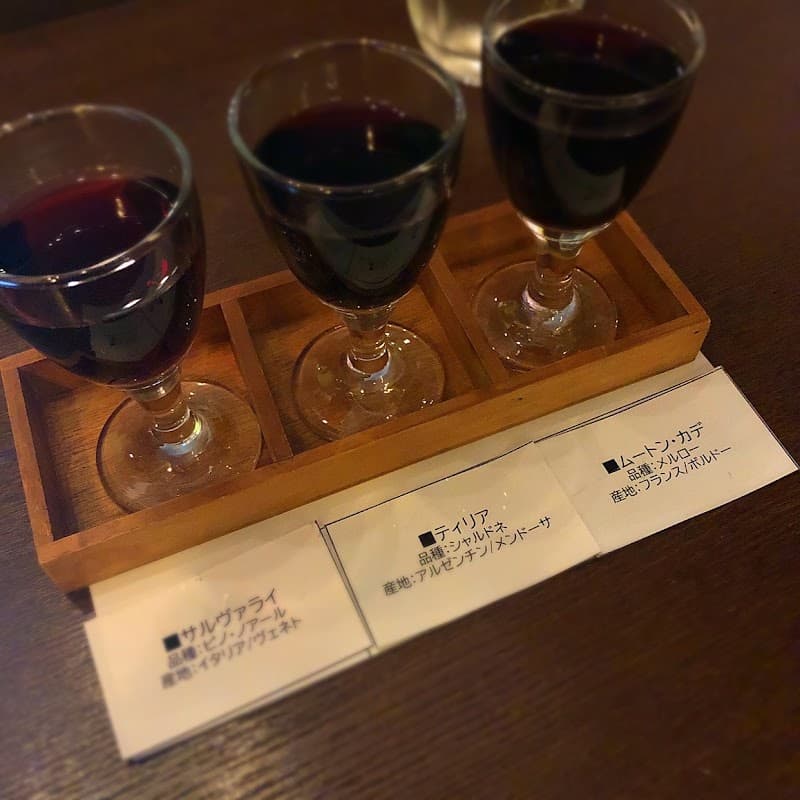 ワイン酒場 三丁目バールの店内・料理の写真 3枚目