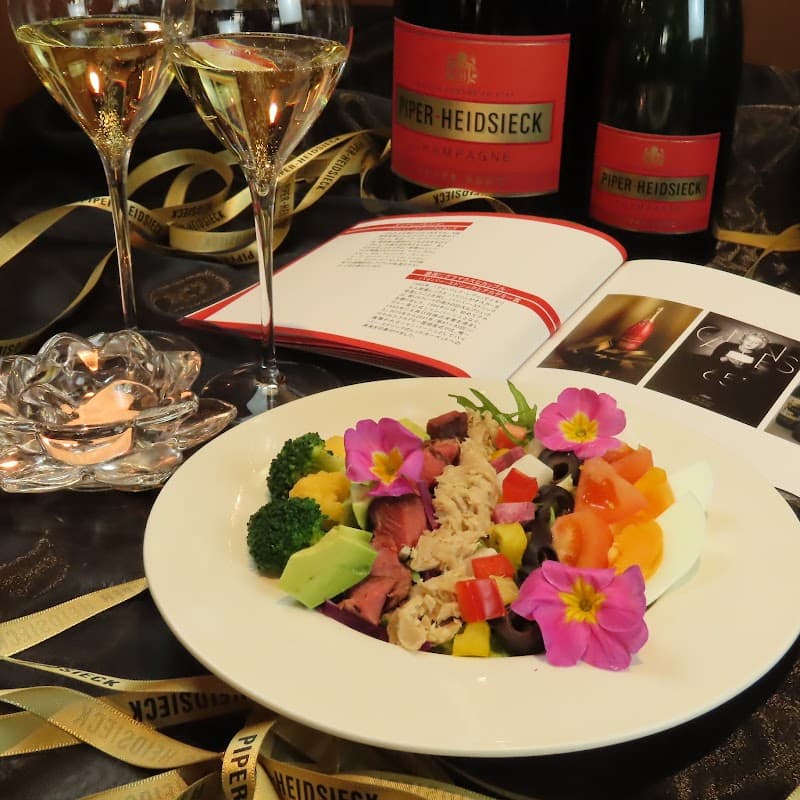 和牛と地中海とサングリア カシバルの店内・料理の写真 2枚目