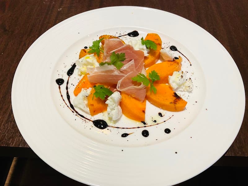 和牛と地中海とサングリア カシバルの店内・料理の写真 3枚目