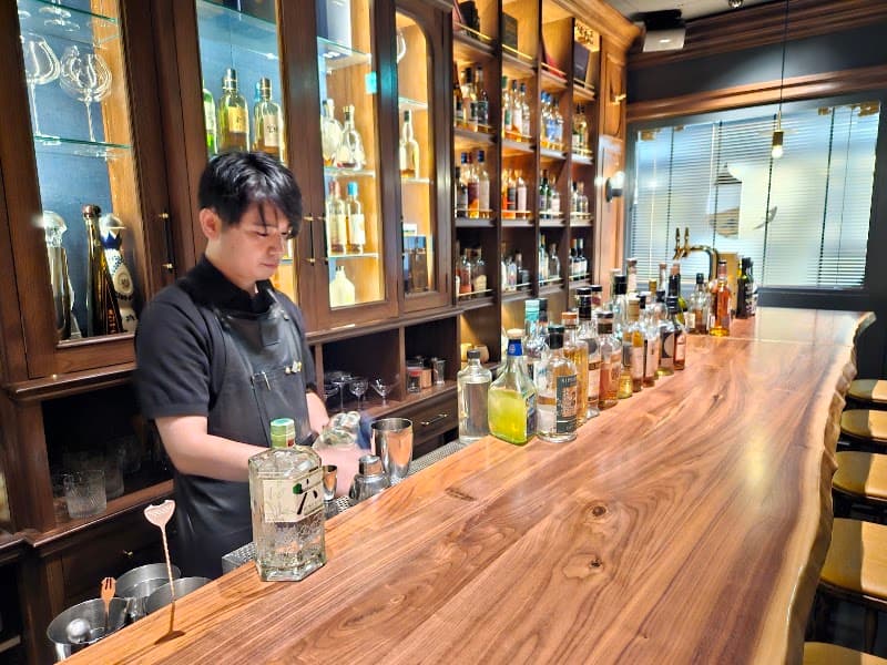 BAR LIQUID リキッドの店内・料理の写真 3枚目