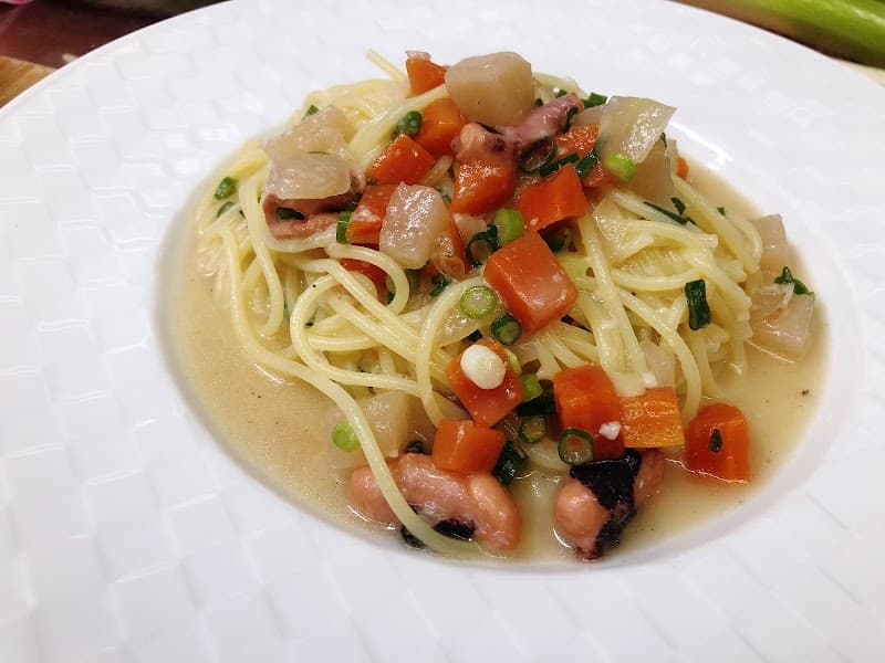 イタリアンバル ヴェッキオアルベロの店内・料理の写真 2枚目