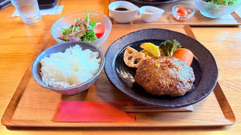 肉バル Kizakiの店内・料理の写真 2枚目