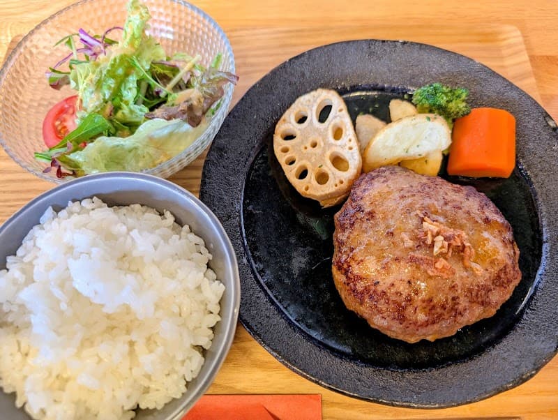 肉バル Kizakiの店内・料理の写真 3枚目