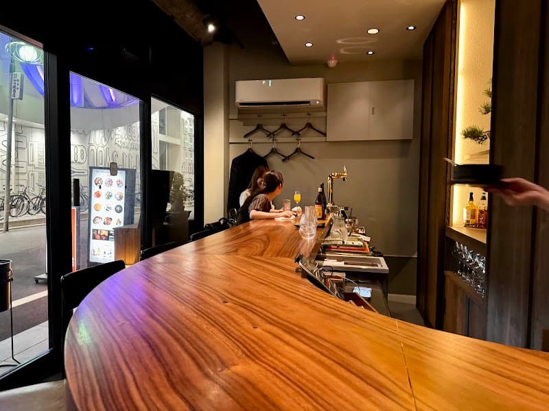 ワイン食堂カドマルの店内・料理の写真 3枚目