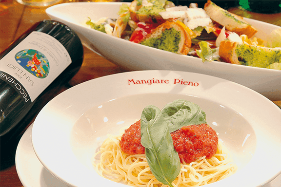 イタリアンバル ALMOの店内・料理の写真 2枚目