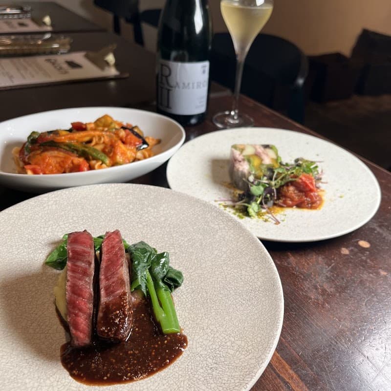 ワイン食堂ゴッチスの店内・料理の写真 2枚目