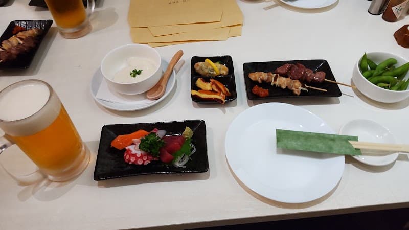 オリエンタルバル 和音 （ORIENTAL BAR WAON）の店内・料理の写真 3枚目