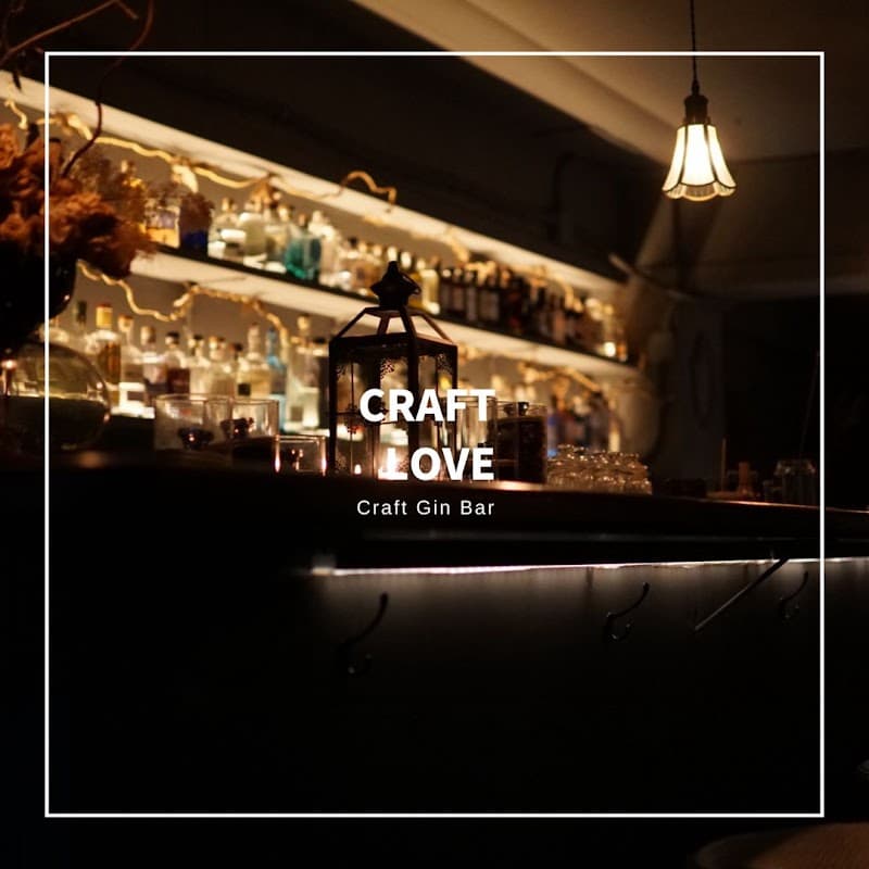 Craft Gin Bar - CRAFT LOVE
