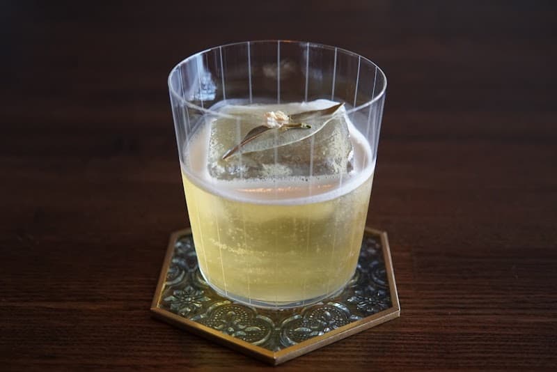 Craft Gin Bar - CRAFT LOVEの店内・料理の写真 2枚目