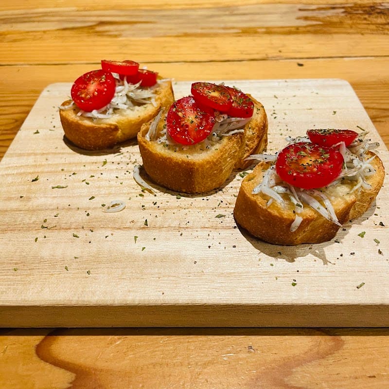 上六ワインの店内・料理の写真 2枚目