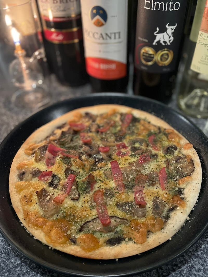 Wine＆Dine BAR 32Ō（サンニーマル）の店内・料理の写真 3枚目