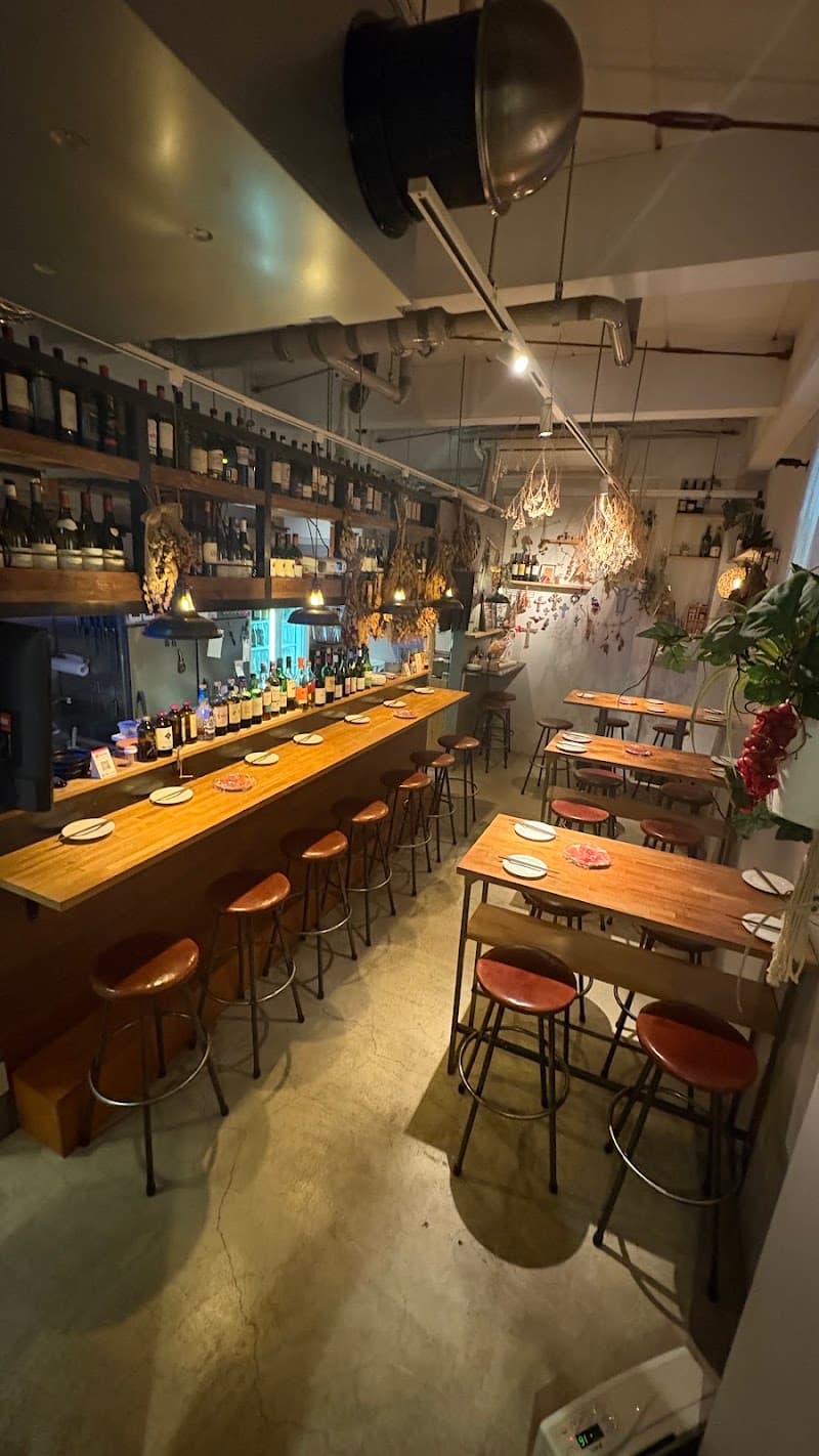 高屋町ワインバルMIROKU