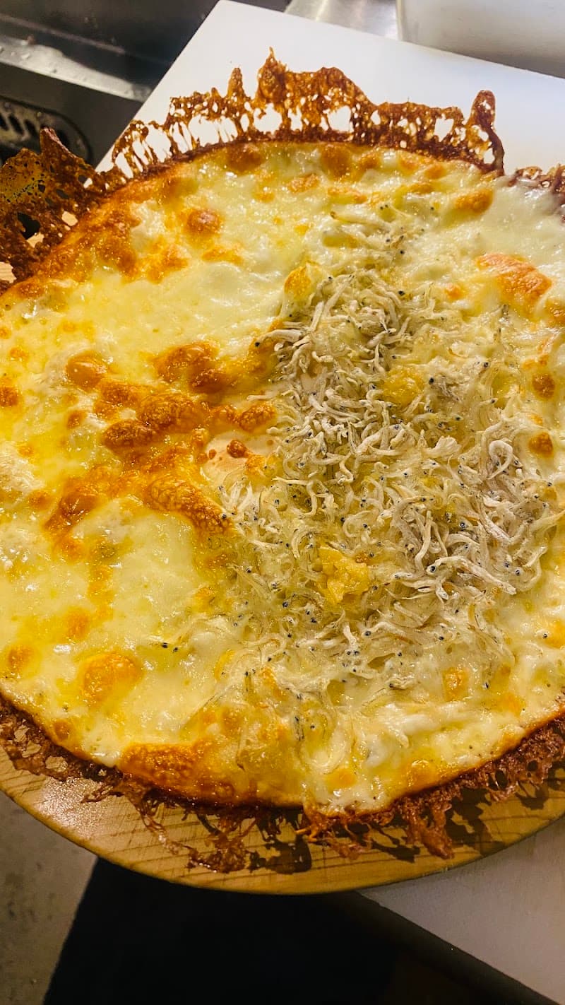高屋町ワインバルMIROKUの店内・料理の写真 2枚目