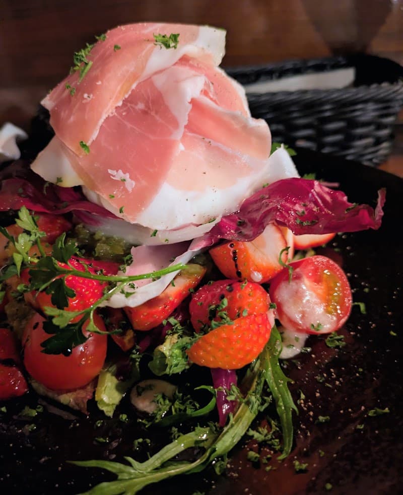 BISTRO & BAR Utageの店内・料理の写真 3枚目