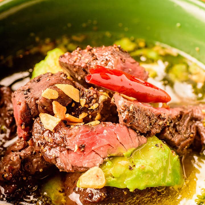 肉&ワインBAL COBY 宜野湾店の店内・料理の写真 2枚目