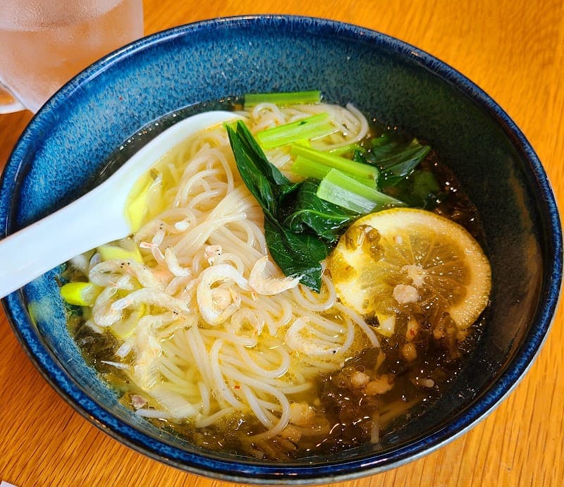 中華ビストロ さかの上の店内・料理の写真 3枚目