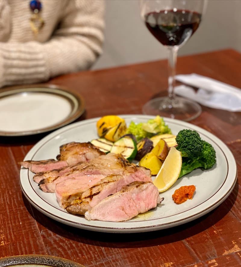epel wine&dine イーペルワイン&ダインの店内・料理の写真 2枚目