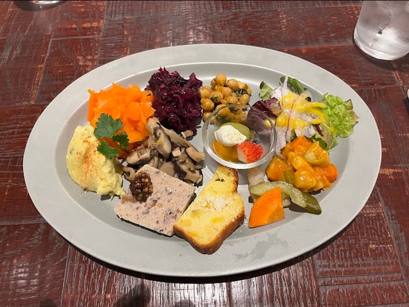 epel wine&dine イーペルワイン&ダインの店内・料理の写真 3枚目