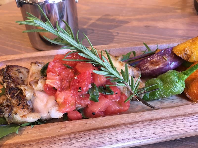 大衆ビストロ モンスターの店内・料理の写真 2枚目