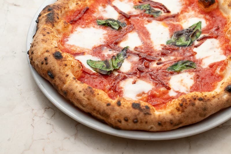 PIZZERIA AL CENTROの店内・料理の写真 2枚目