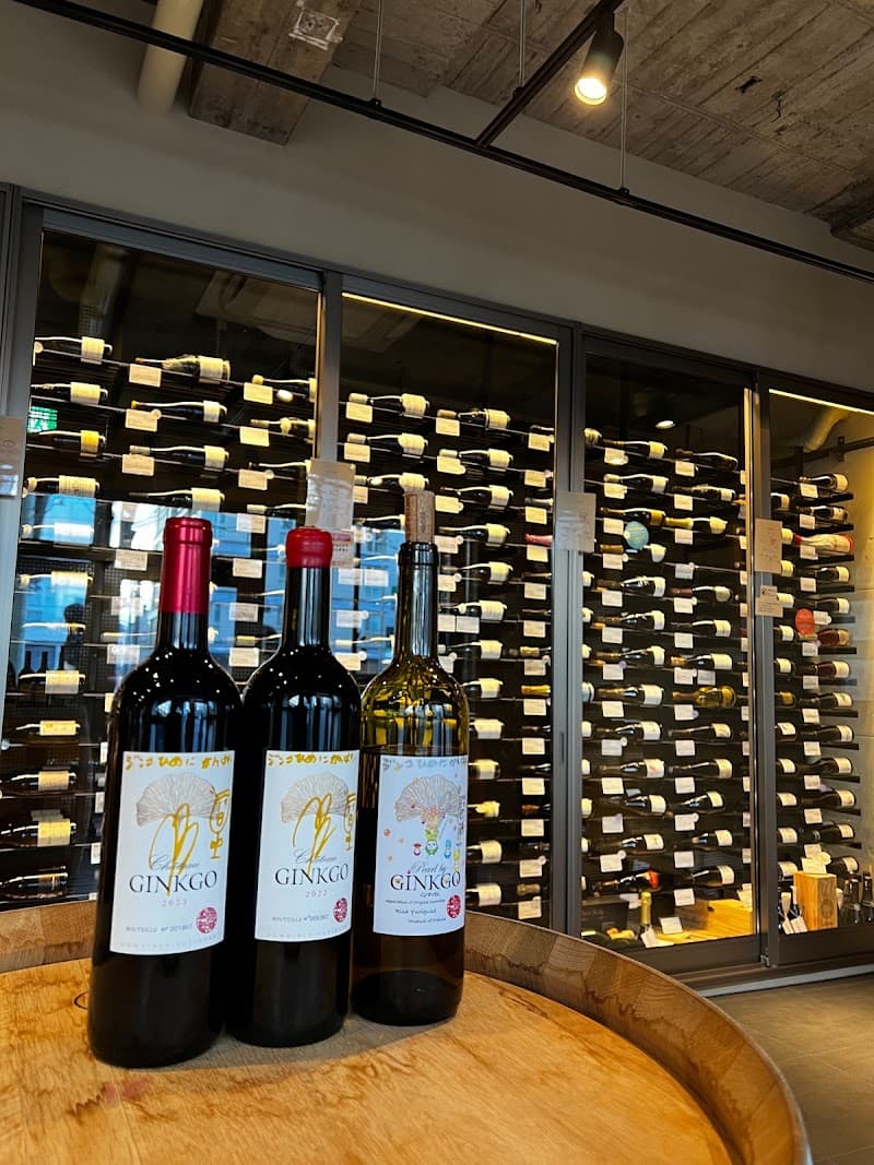 カケル コモジノア kakeru komojinoa (wine and champagne store)の店内・料理の写真 2枚目