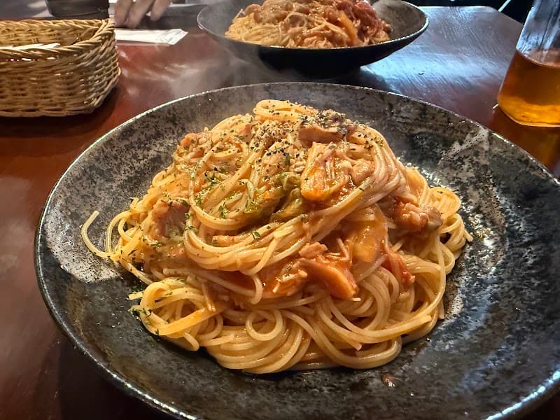 やみつきビストロの店内・料理の写真 2枚目