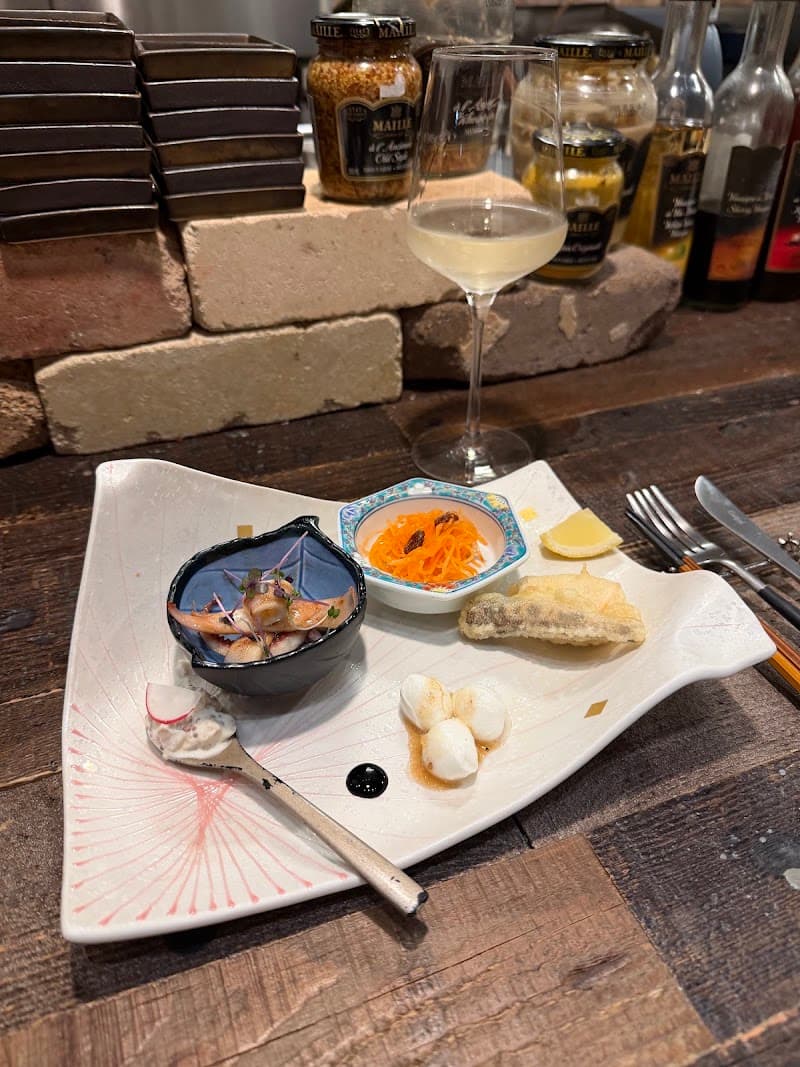 鉄板ビストロ ラフ+たすの店内・料理の写真 2枚目