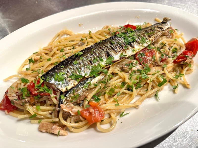 イタリアンバール ラ・ファミーリア La Famigliaの店内・料理の写真 3枚目
