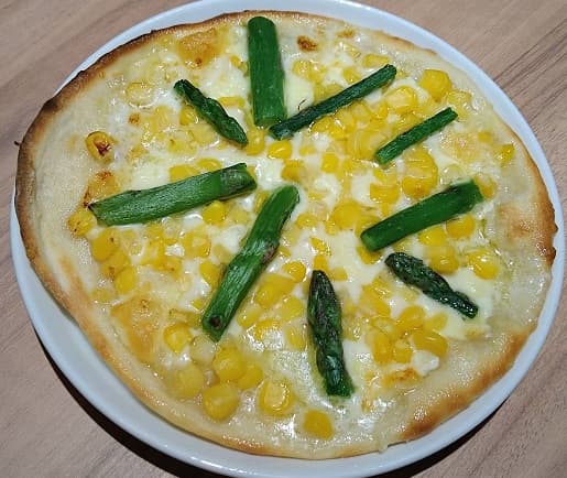 イタリアン ダイニング バー LAGO(ラーゴ)の店内・料理の写真 2枚目