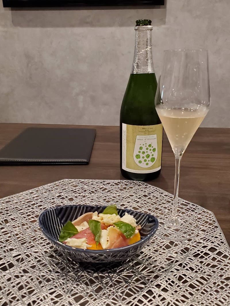 ワインショップ&バー lever ~ルヴェ ~の店内・料理の写真 2枚目