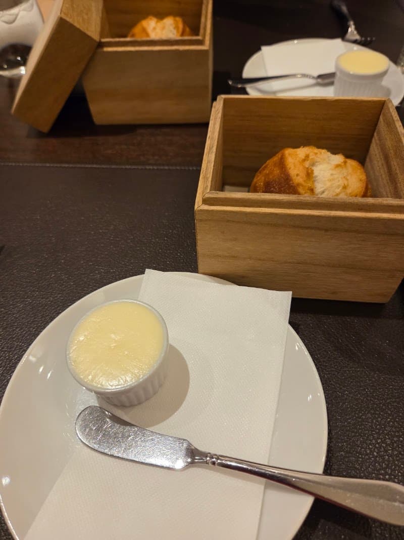 カジュアルフレンチ hの店内・料理の写真 3枚目