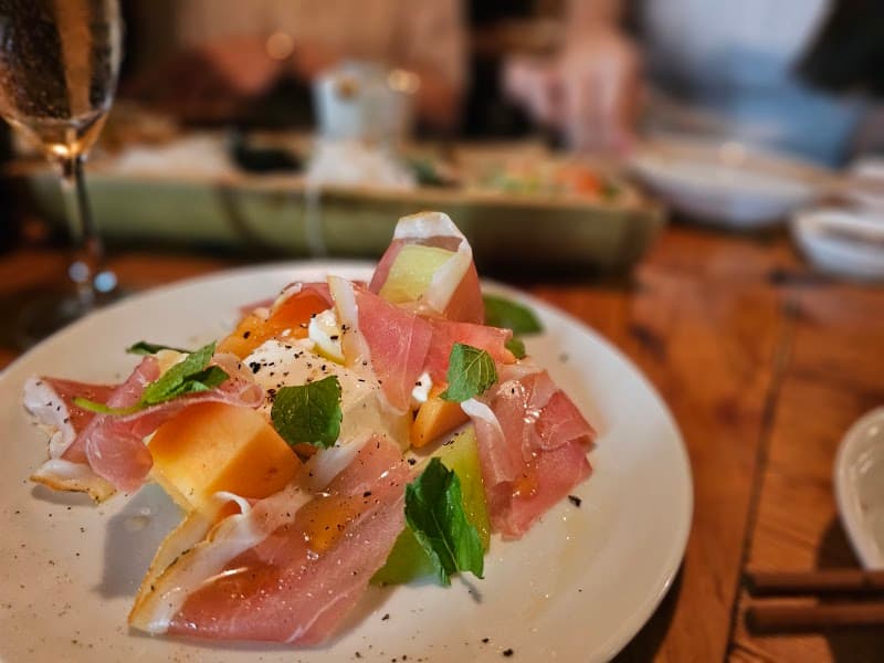 東京ワイン倶楽部 楽の店内・料理の写真 3枚目