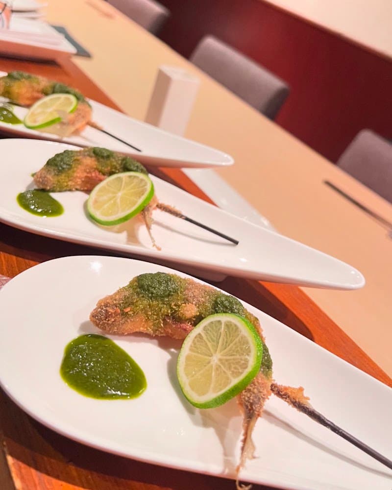 串揚げとワイン 千萬屋（ちよろずや）の店内・料理の写真 2枚目