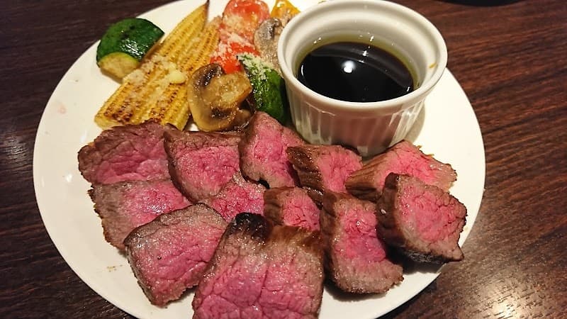 洋食酒場Nin忍（にんにん）の店内・料理の写真 2枚目