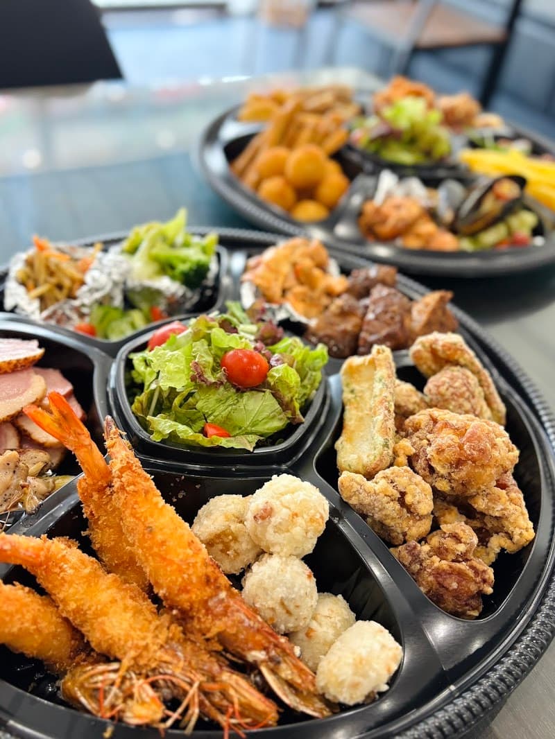 Grill＆Cafe the RED piano（レッドピアノ）の店内・料理の写真 2枚目