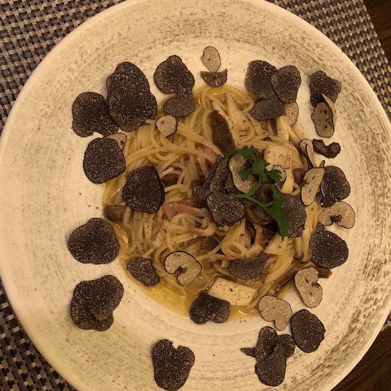ワインバーダイニングコムリエの店内・料理の写真 2枚目