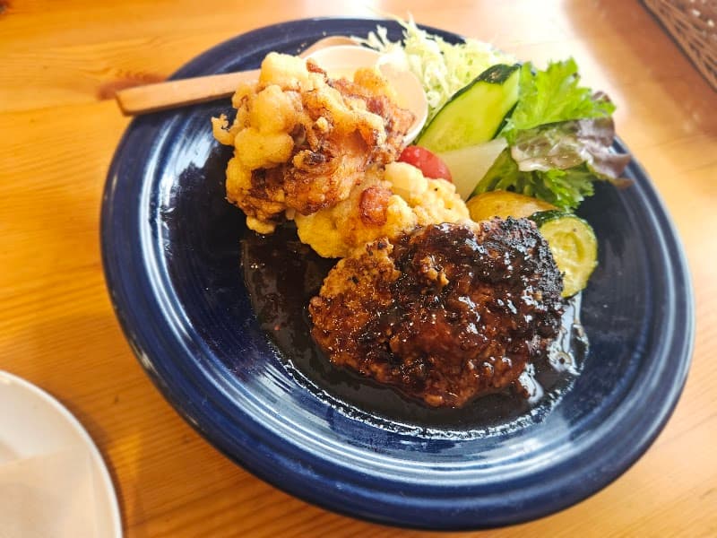 新町の洋食屋 MIROの店内・料理の写真 3枚目