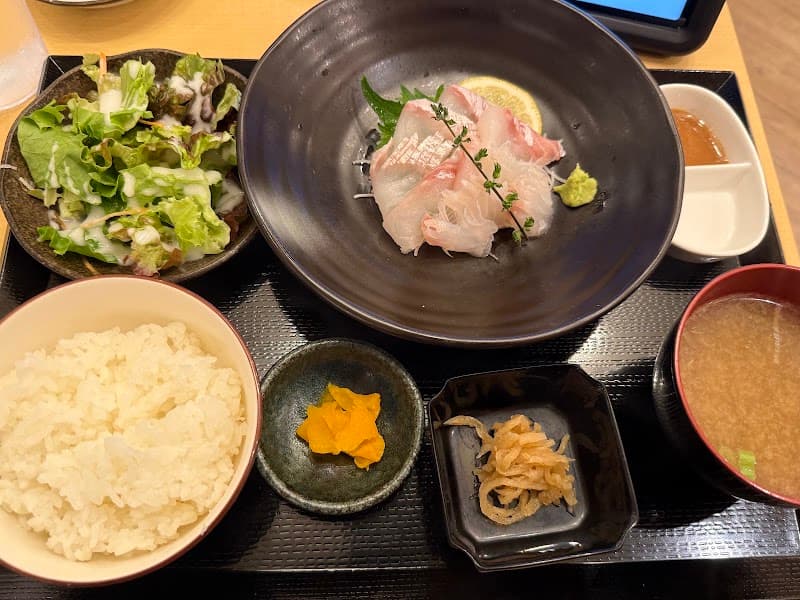 和食ビストロと酒 さんだんばらの店内・料理の写真 2枚目
