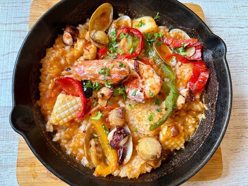 ダイニング サルーテの店内・料理の写真 2枚目
