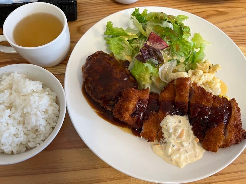 洋食屋CAFE パンチェッタの店内・料理の写真 3枚目