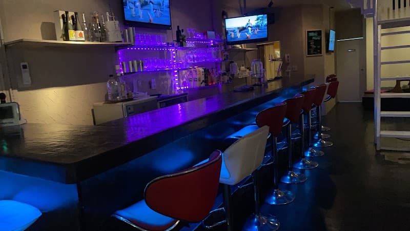 BAR TSUBOMI