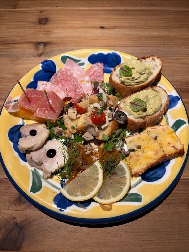 Aju trattorìa 川崎 ピッツァ・イタリアンの店内・料理の写真 3枚目