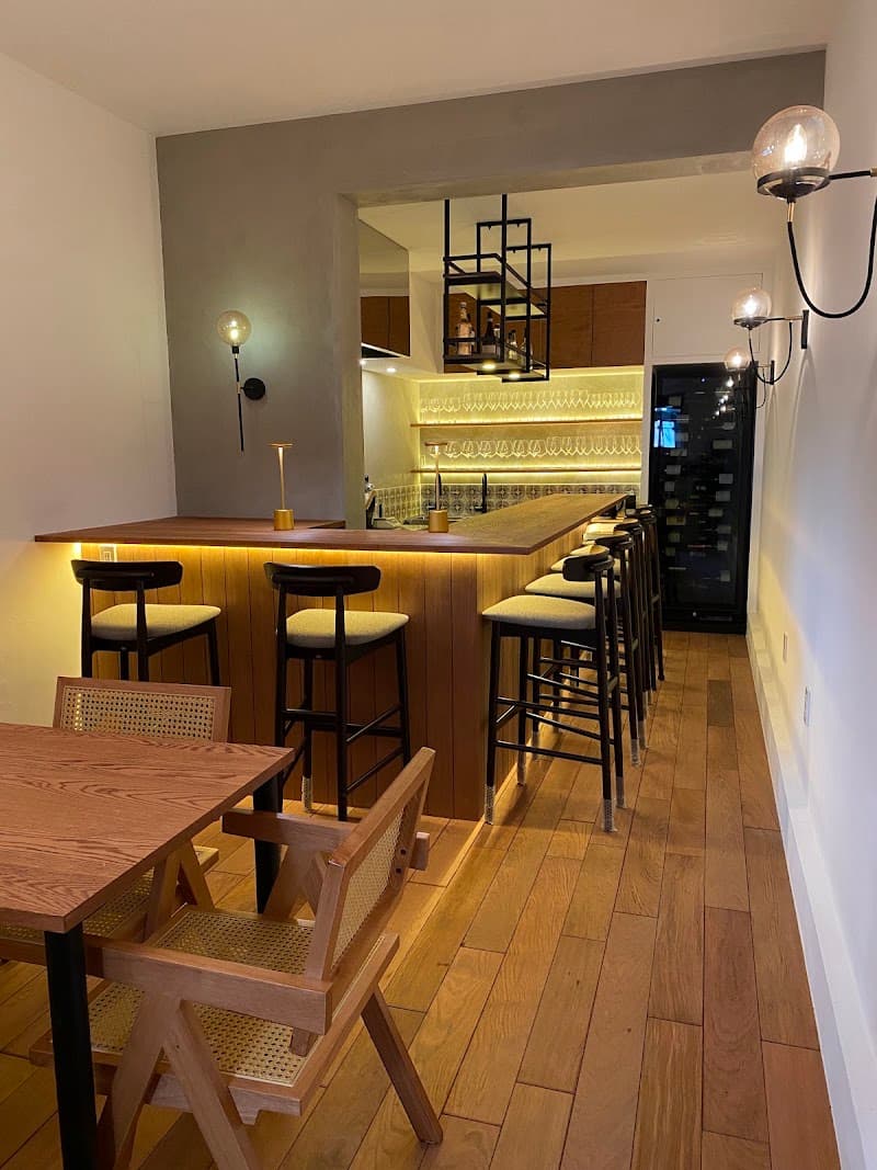 Vineria Morkie