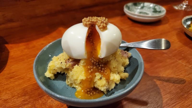 豆皿小皿 食卓とワインの店内・料理の写真 3枚目