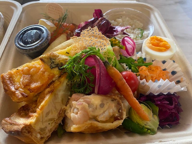 ブラッスリーナポレオンBrasserie Napoleonの店内・料理の写真 2枚目