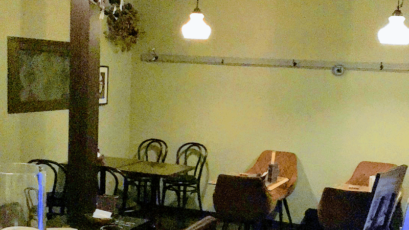 Reverse cafe