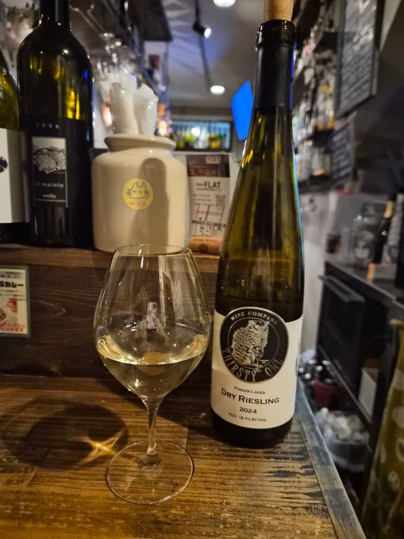 ミケトラ STAND WINE BARの店内・料理の写真 3枚目