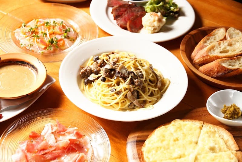三重バル Bocaの店内・料理の写真 2枚目
